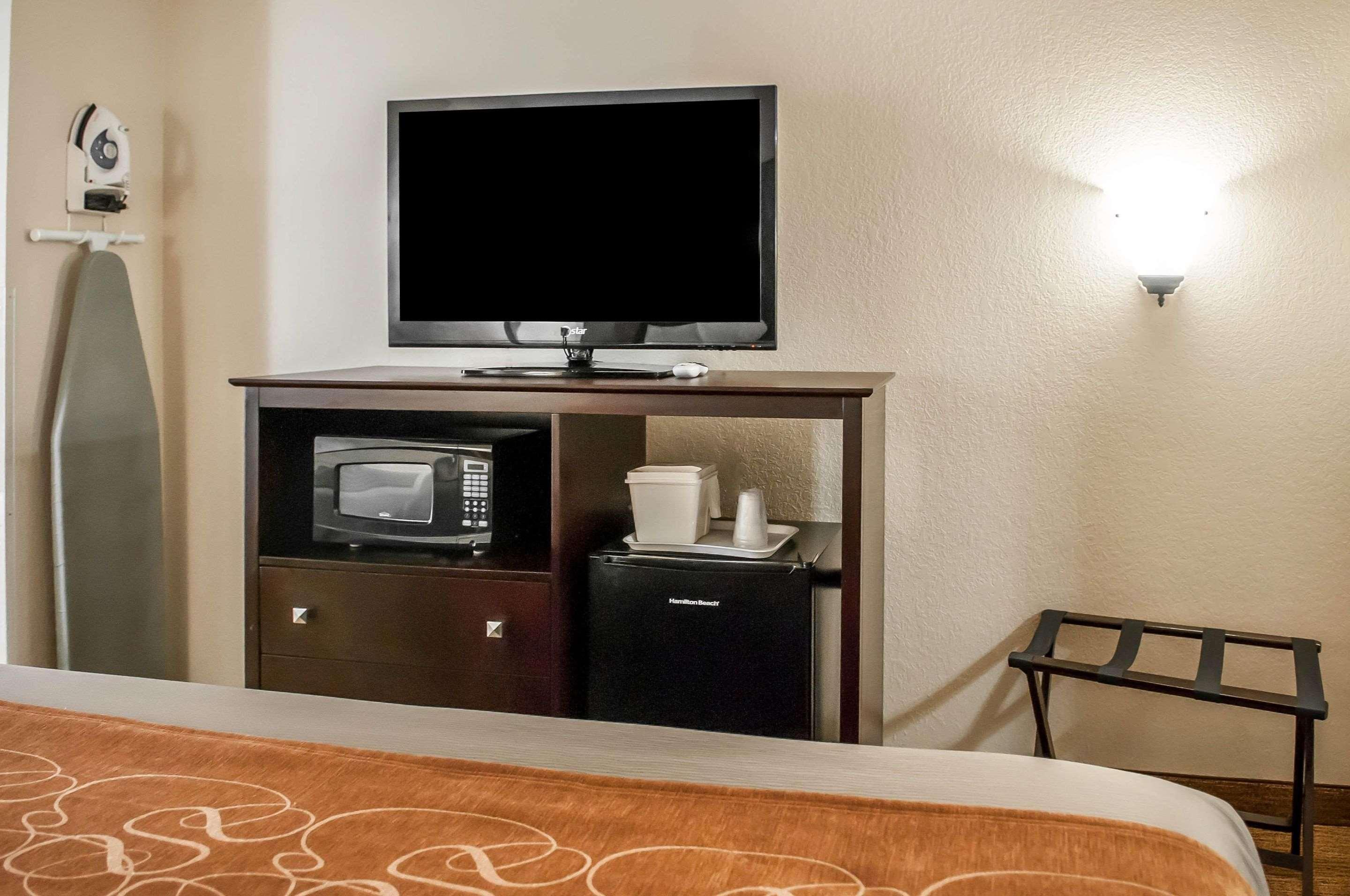 Comfort Suites Albuquerque-North Journal Center Екстериор снимка