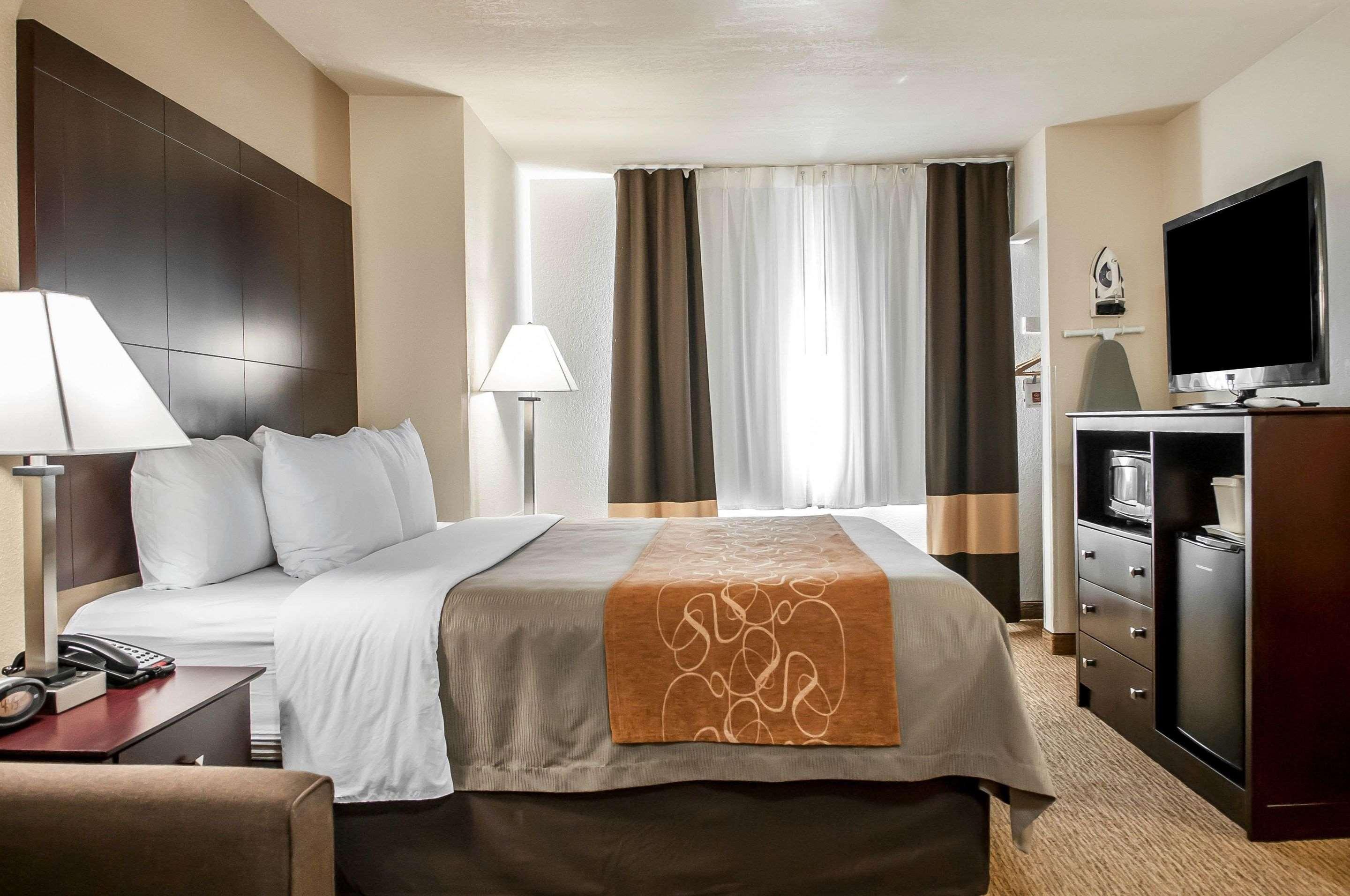 Comfort Suites Albuquerque-North Journal Center Екстериор снимка